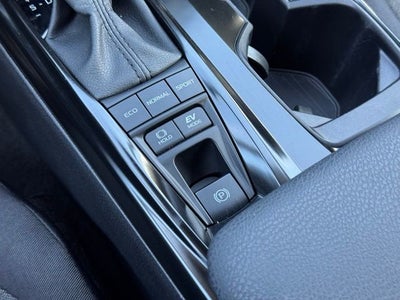 2025 Toyota Camry LE FWD