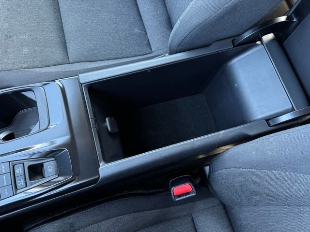 2025 Toyota Camry LE FWD