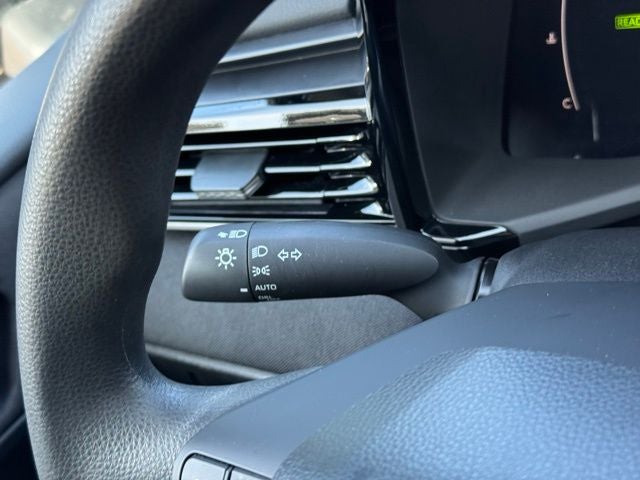 2025 Toyota Camry LE FWD