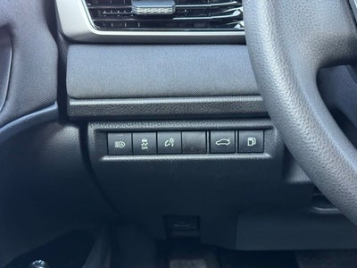 2025 Toyota Camry LE FWD