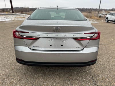 2025 Toyota Camry LE FWD