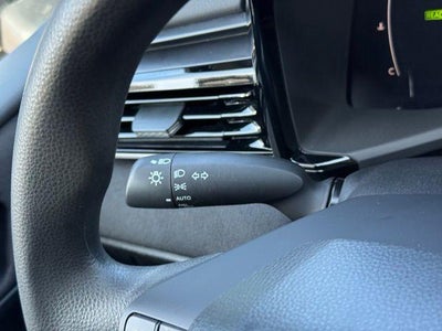 2025 Toyota Camry LE FWD