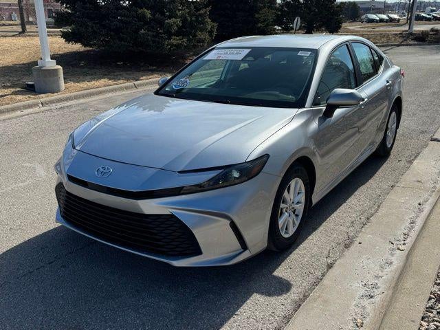 2025 Toyota Camry LE FWD