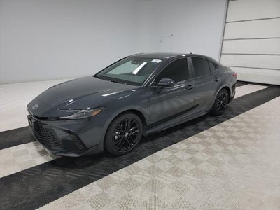 2025 Toyota Camry SE FWD