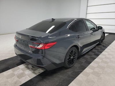 2025 Toyota Camry SE FWD