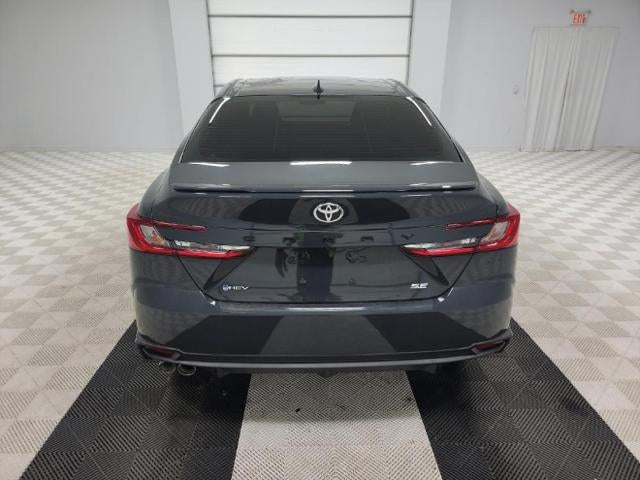 2025 Toyota Camry SE FWD
