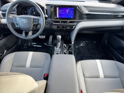 2026 Toyota Camry SE FWD