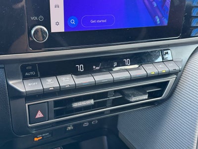 2026 Toyota Camry SE FWD