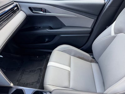2026 Toyota Camry SE FWD