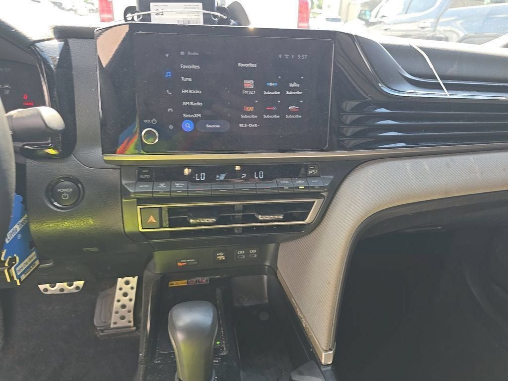 2026 Toyota Camry SE FWD