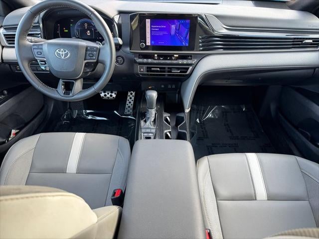 2026 Toyota Camry SE FWD