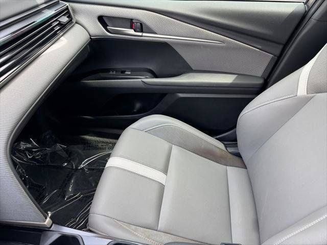 2025 Toyota Camry SE FWD
