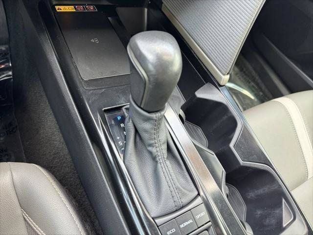 2025 Toyota Camry SE FWD