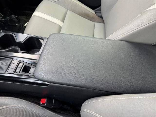 2025 Toyota Camry SE FWD