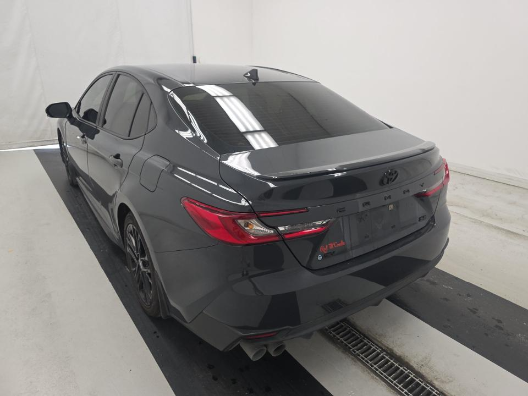 2025 Toyota Camry SE FWD