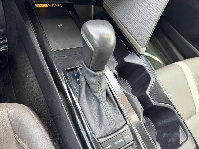 2025 Toyota Camry SE FWD