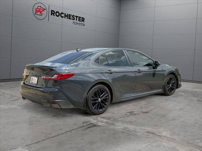 2025 Toyota Camry SE FWD