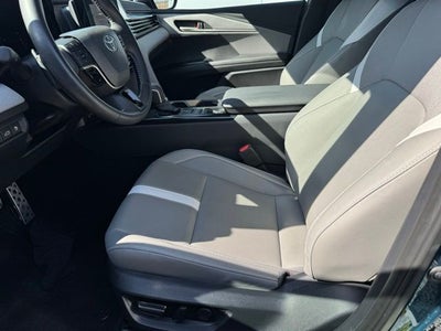 2025 Toyota Camry SE FWD