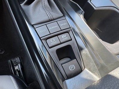 2025 Toyota Camry SE FWD