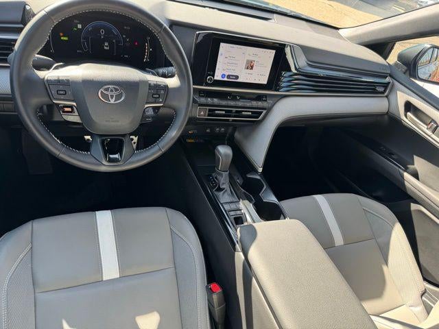 2025 Toyota Camry SE FWD