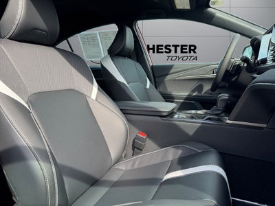 2026 Toyota Camry SE FWD