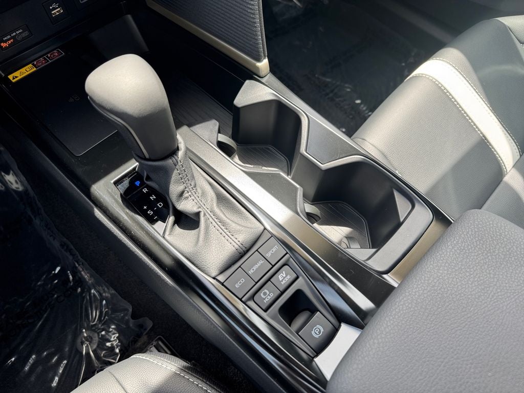 2026 Toyota Camry SE FWD
