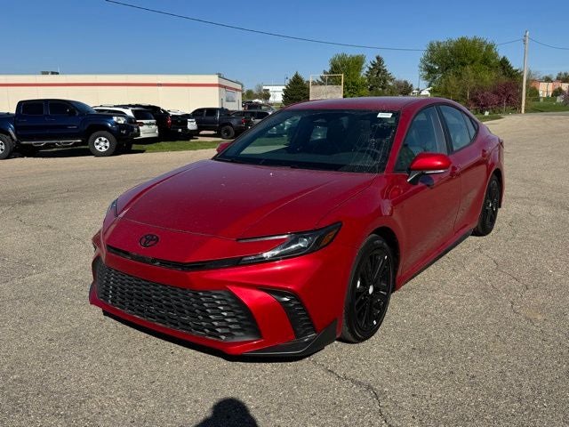 2026 Toyota Camry SE FWD
