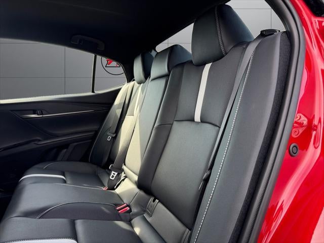 2026 Toyota Camry SE FWD