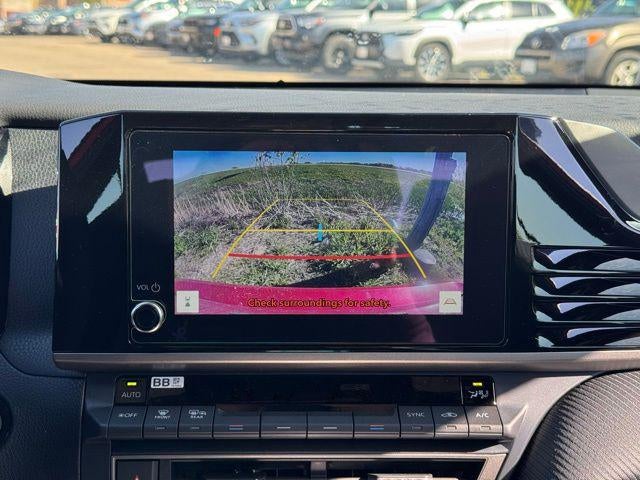2026 Toyota Camry SE FWD