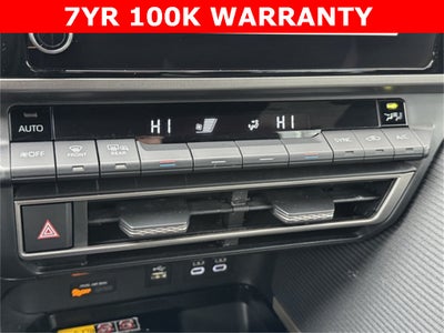 2025 Toyota Camry SE FWD