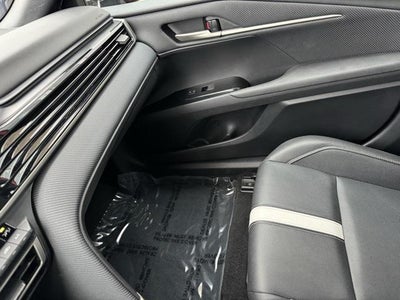 2025 Toyota Camry SE FWD