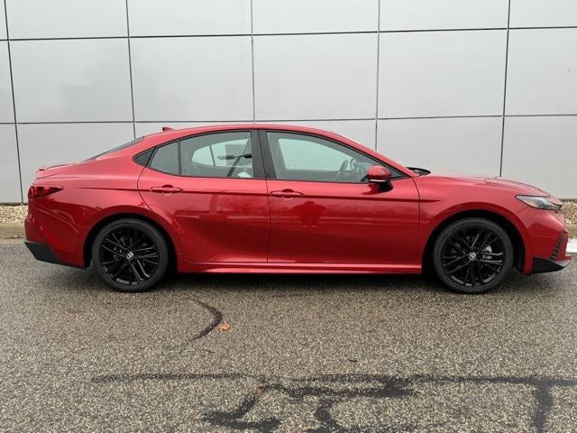 2025 Toyota Camry SE FWD