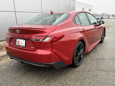2025 Toyota Camry SE FWD