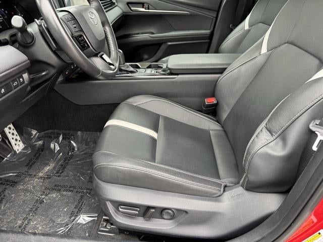 2025 Toyota Camry SE FWD