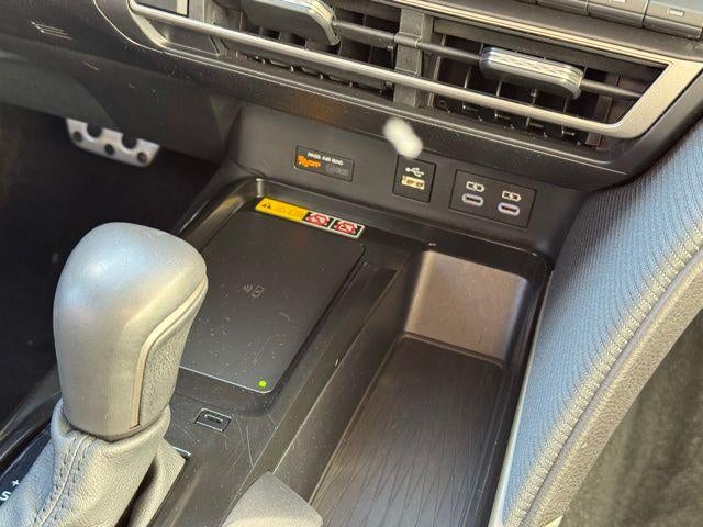 2025 Toyota Camry SE FWD