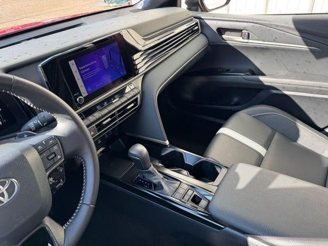 2025 Toyota Camry SE FWD