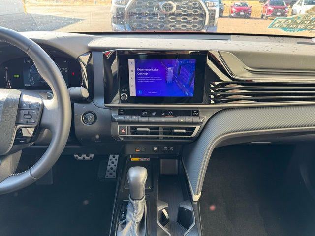 2025 Toyota Camry SE FWD