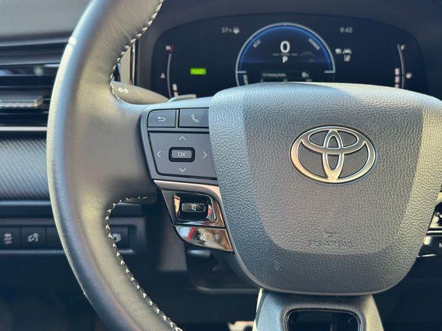 2025 Toyota Camry SE FWD