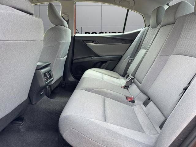 2025 Toyota Camry LE FWD