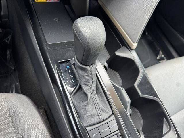 2025 Toyota Camry LE FWD
