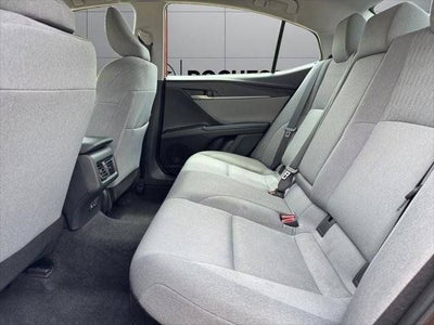 2025 Toyota Camry LE FWD