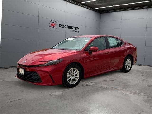 2025 Toyota Camry LE FWD