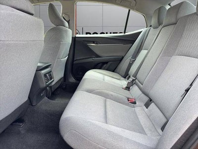 2025 Toyota Camry LE FWD