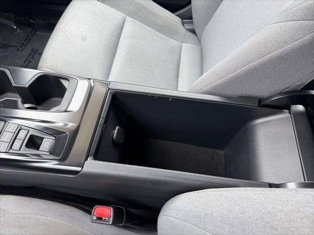 2025 Toyota Camry LE FWD