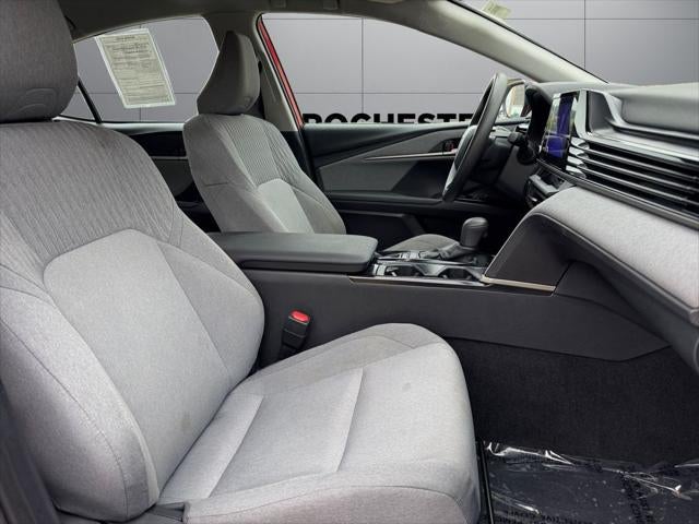 2025 Toyota Camry LE FWD