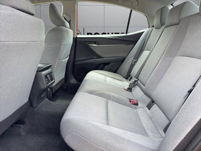 2025 Toyota Camry LE FWD