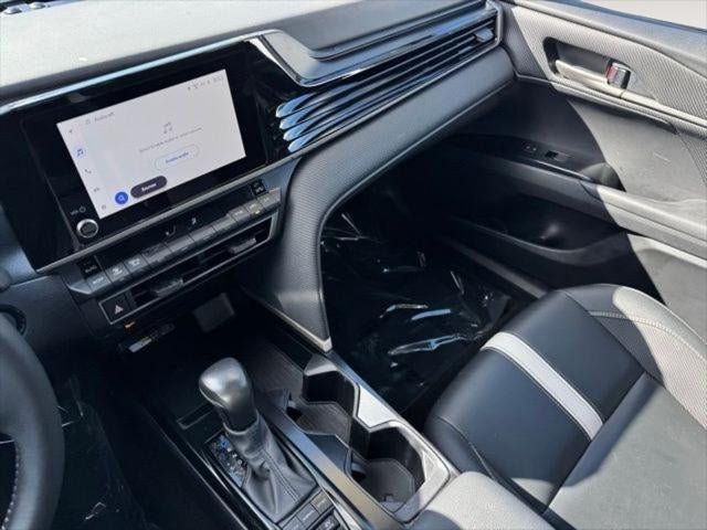 2025 Toyota Camry SE FWD