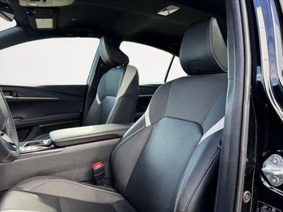 2025 Toyota Camry SE FWD