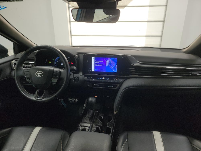 2025 Toyota Camry SE FWD