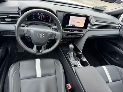 2025 Toyota Camry SE FWD